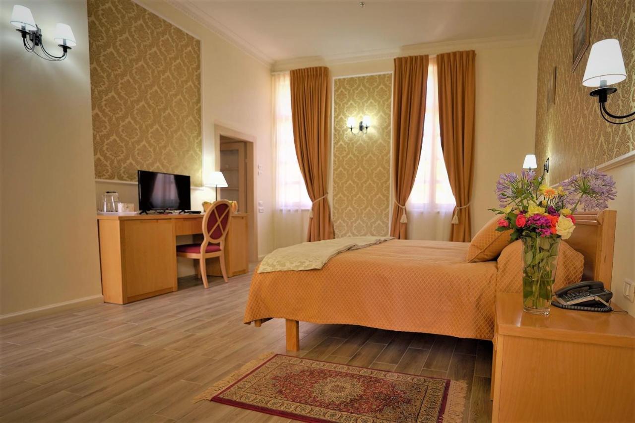 Sergei Palace Hotel Yerusalem Bagian luar foto