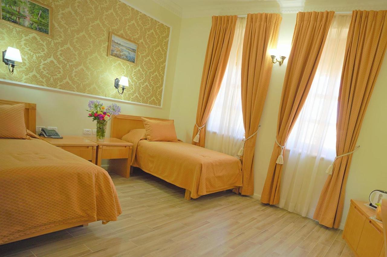 Sergei Palace Hotel Yerusalem Bagian luar foto